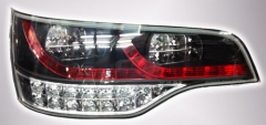 Фонари задние чёрные светодиодные для Audi Q7 (комплект)