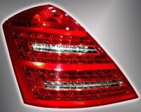 Оптика задняя светодиодная хрустальная в стиле Maybach (комплект) для Mercedes-Benz W221
